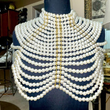 Load image into Gallery viewer, Ms. Pearl Girl Necklace
